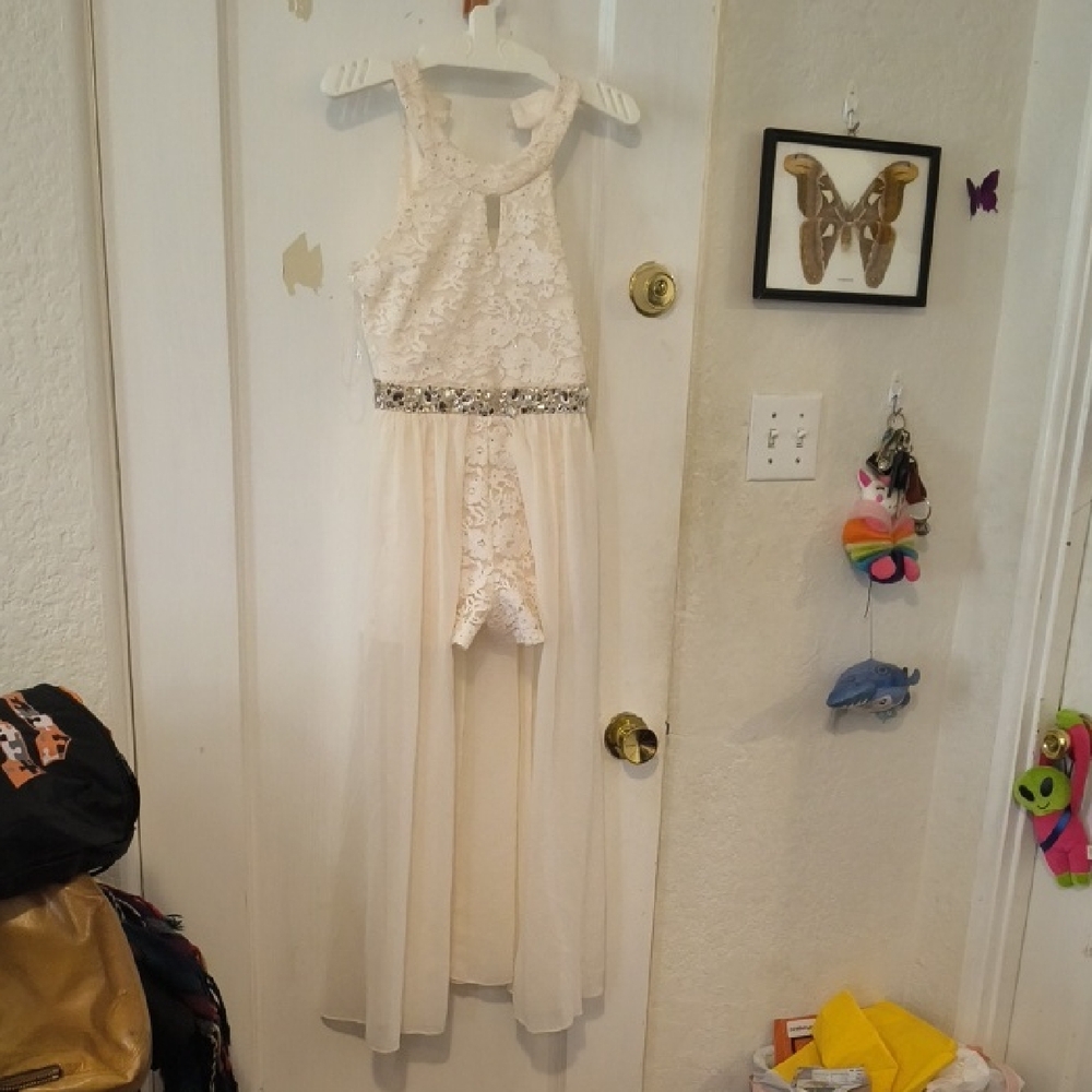 Speechless | Cream Lace Dress with Sparkling Silver Accent